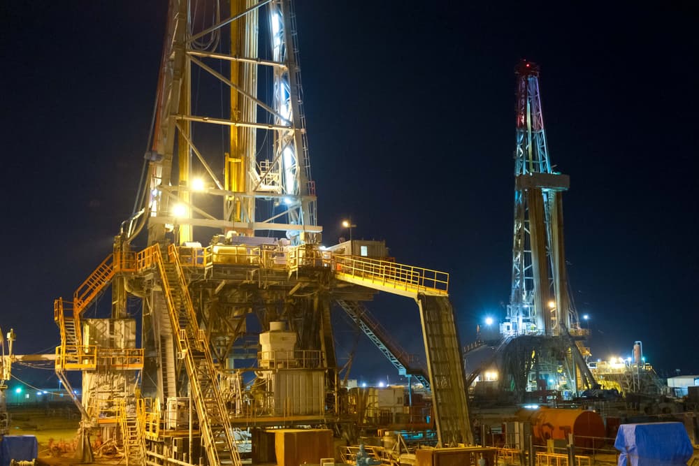 A Play on Oil Field Construction in the Middle East