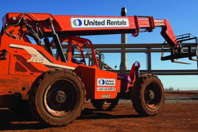 Chart of the Day: United Rentals Holds the Large Gap