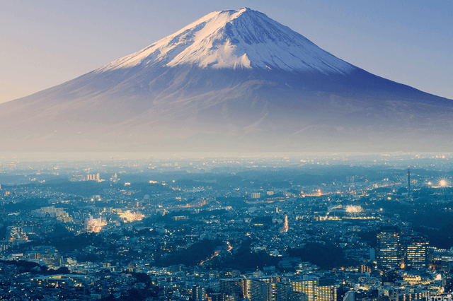 Japan Stocks Burst Back After Latest Yen Intervention