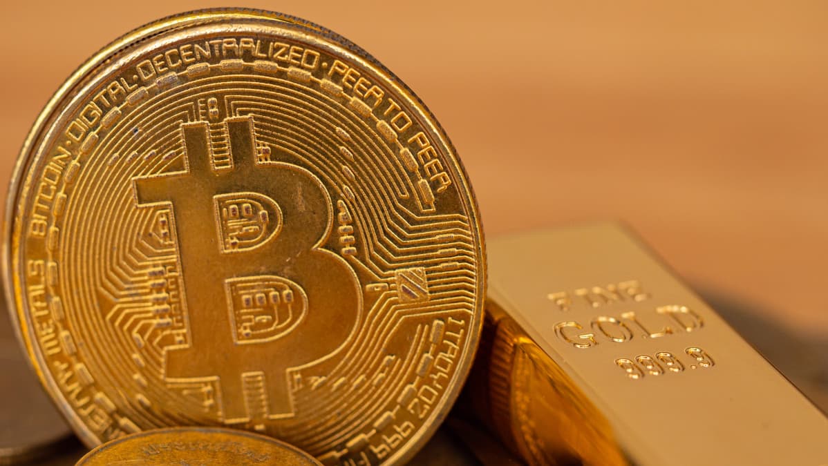 Bitcoin Price Faces Bear Market Test at $74,000