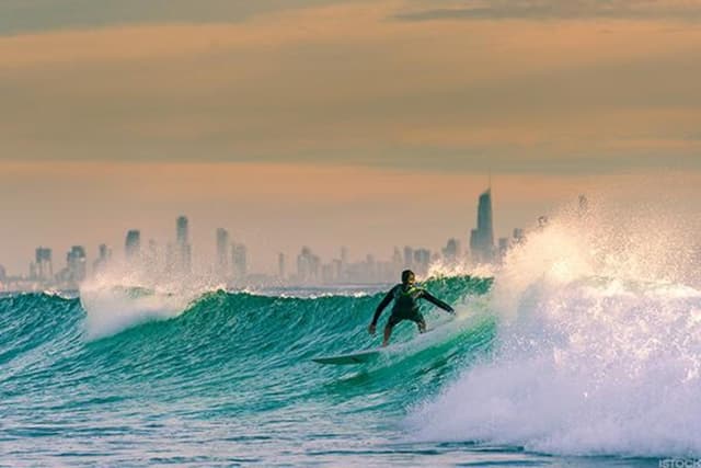 2 Insulated Markets as Asia Oscillates on Oil