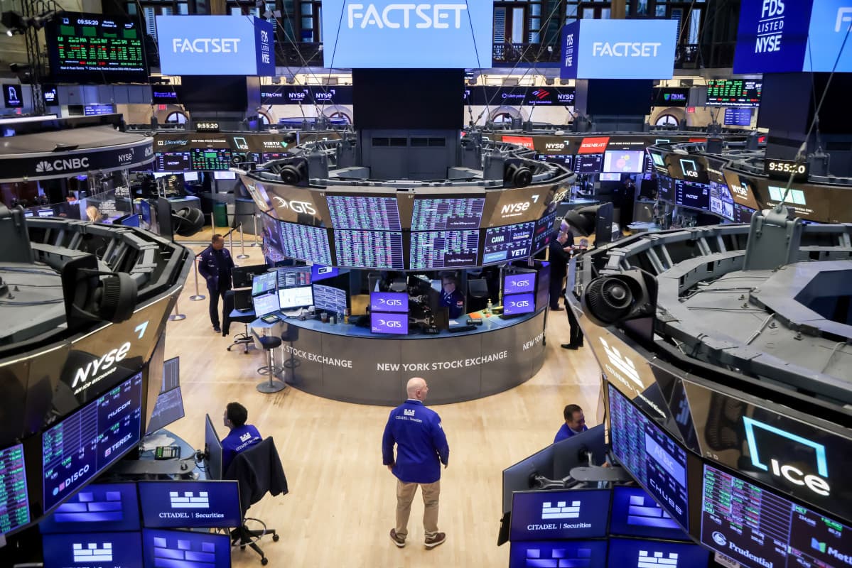 As Market Defies Logic, I'm Focusing on These 2 Stocks
