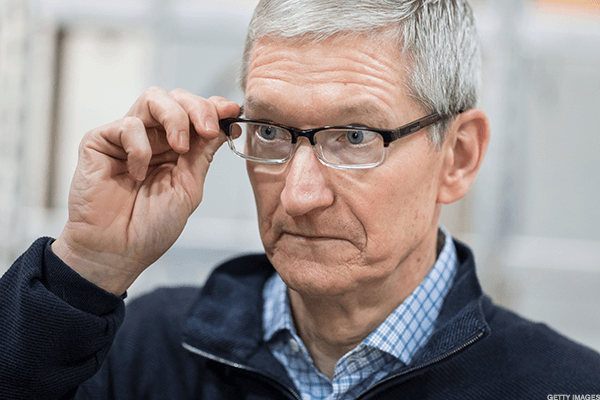 Apple Fails to Dazzle With Long-Awaited Siri AI Announcement