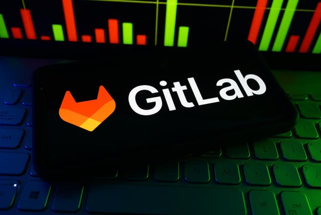 Big Software Stocks Are Languishing, But These 2 Disruptors Are on a Tear